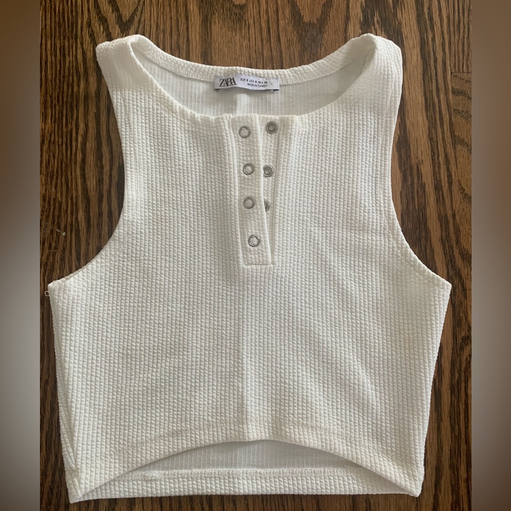 Cropped tank
